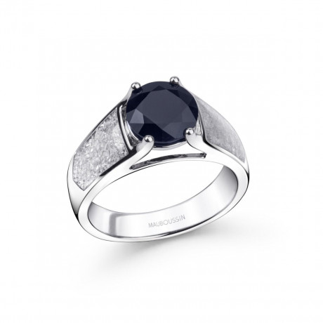 Pour l'Amour de Toi ring in platinum with sapphire and diamond lacquer